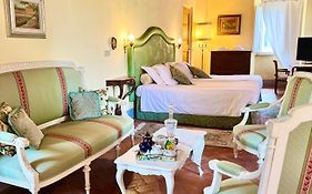 Villa La Dogana B&B Di Charme - Historic Villa With A Beautiful Garden